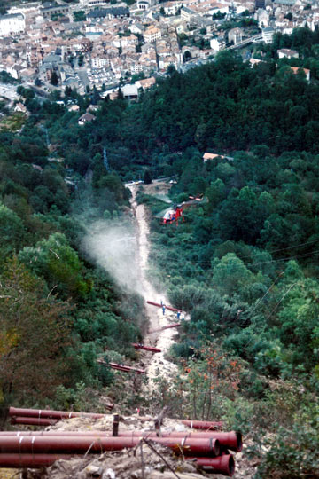 Réseaux d'eau forte pente